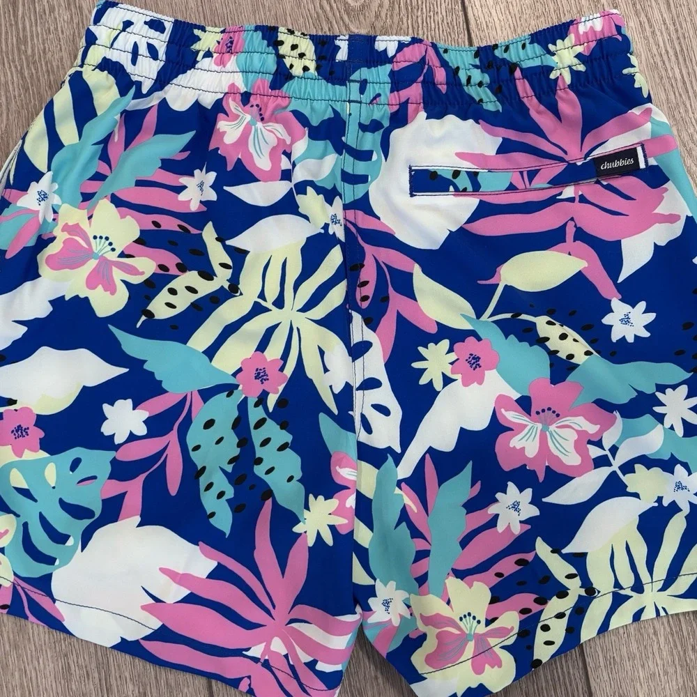 Chubbies The Floral Surprises Mens Small 5.5 Classic Swim Trunks Blue Floral New